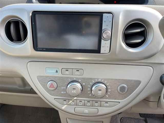 TOYOTA PORTE 2011