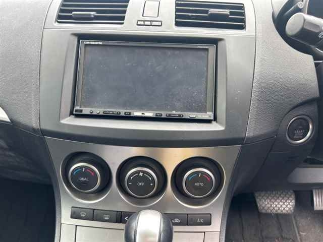 MAZDA AXELA 2009