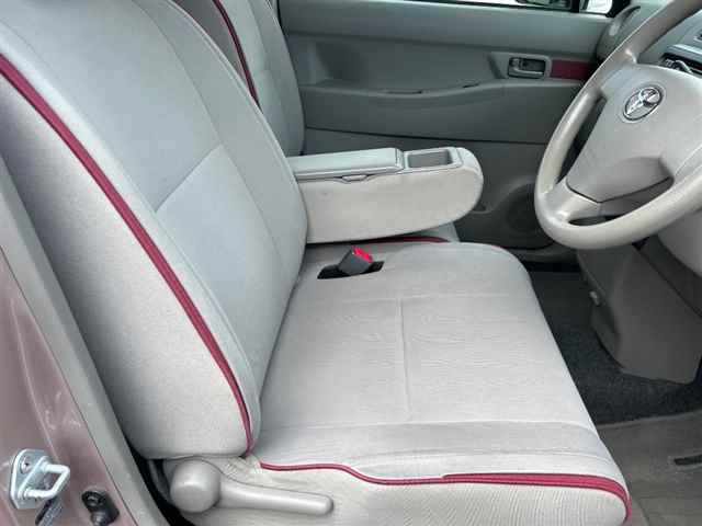 TOYOTA PIXIS SPACE 2012