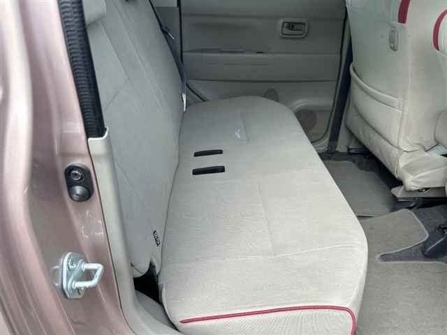 TOYOTA PIXIS SPACE 2012