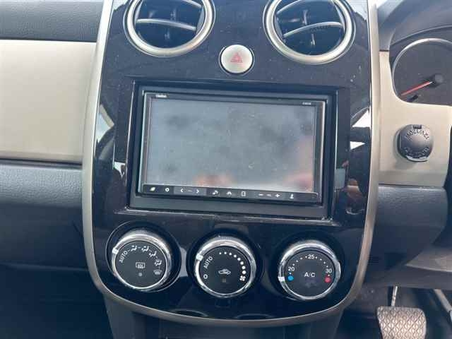 MAZDA VERISA 2011