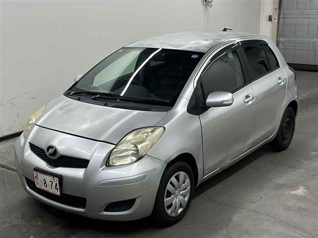 TOYOTA VITZ 2010