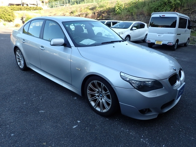 BMW 5 SERIES 2009