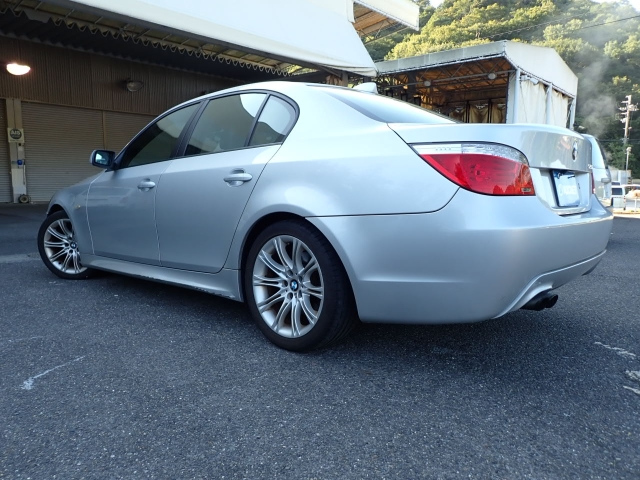 BMW 5 SERIES 2009