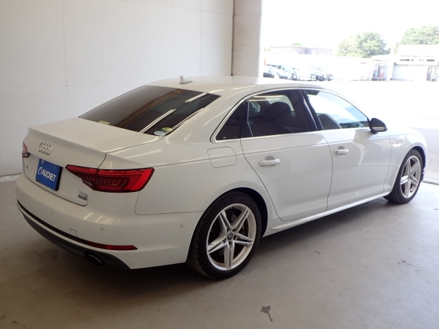 AUDI A4 2016