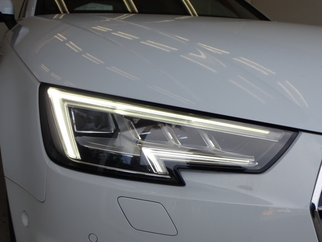 AUDI A4 2016