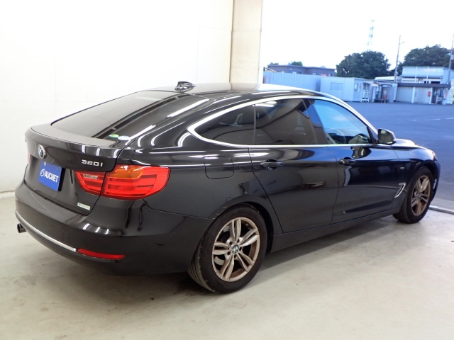 BMW 3 SERIES 2013