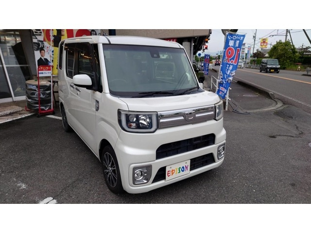 DAIHATSU WAKE 2016