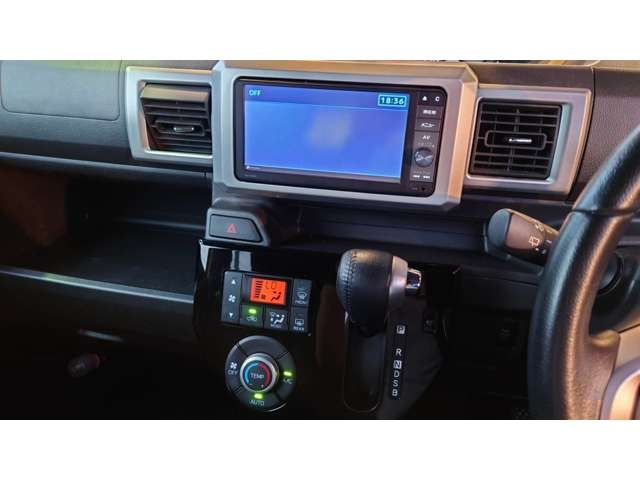 DAIHATSU WAKE 2016