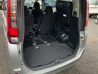 TOYOTA NOAH 2015
