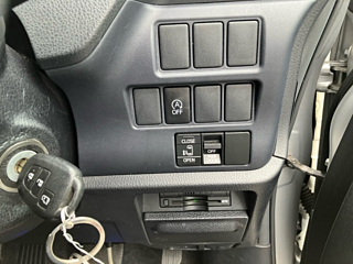 TOYOTA NOAH 2015