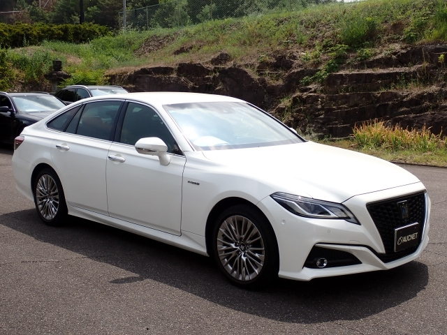 TOYOTA CROWN 2020