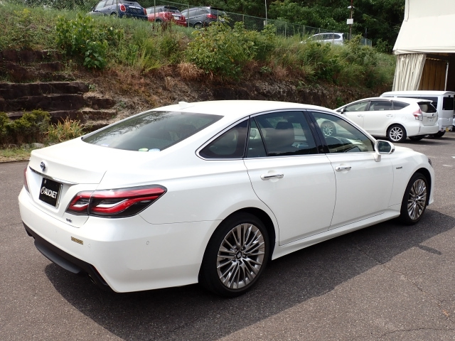 TOYOTA CROWN 2020