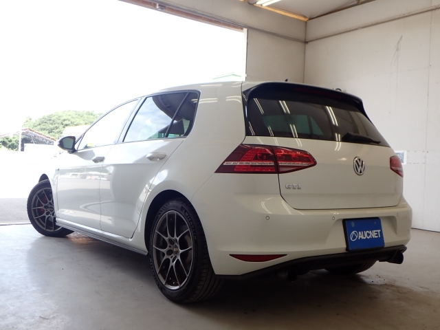 VOLKSWAGEN GOLF 2014