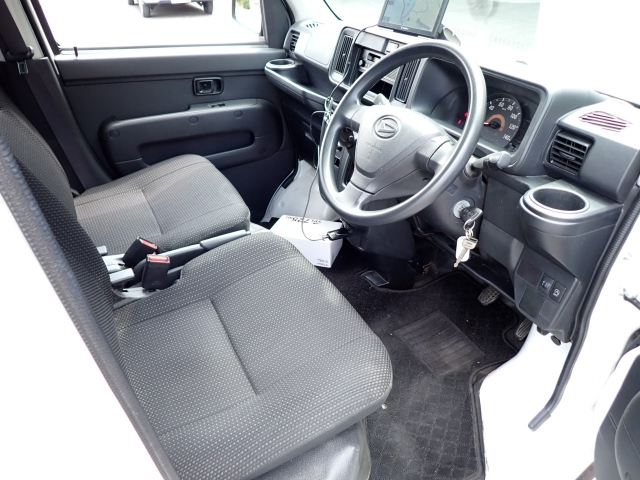 DAIHATSU HIJET VAN 2020