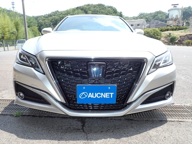 TOYOTA CROWN 2019