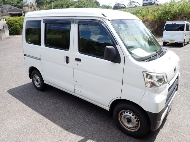 DAIHATSU HIJET VAN 2019