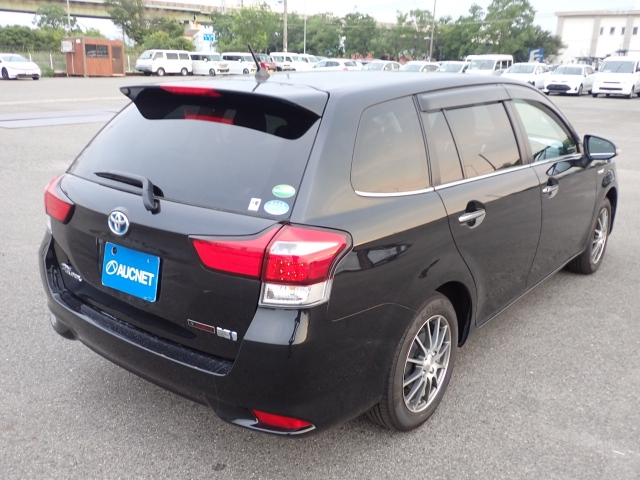 TOYOTA COROLLA FIELDER 2016