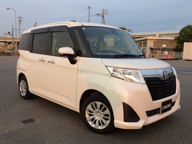 TOYOTA ROOMY 2018