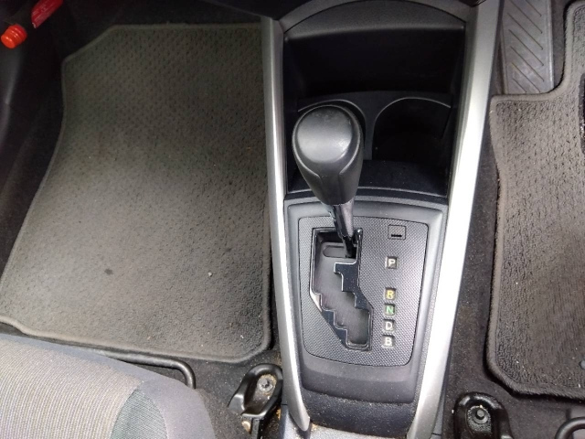 TOYOTA COROLLA FIELDER 2016