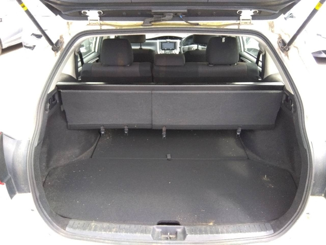 TOYOTA COROLLA FIELDER 2016