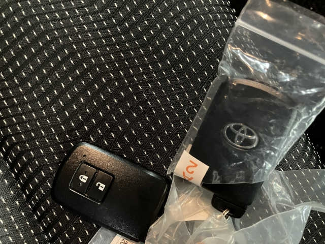 TOYOTA AURIS 2012