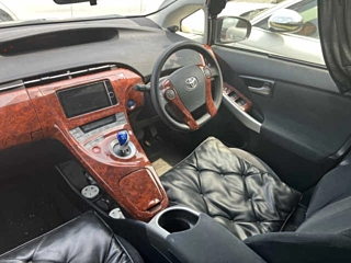 TOYOTA PRIUS 2012