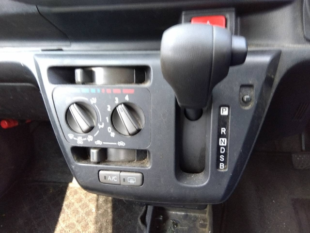 DAIHATSU MIRA E S 2020