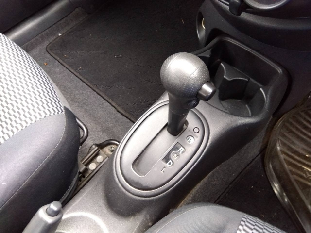 NISSAN MARCH 2013