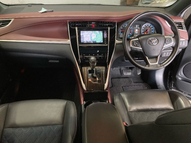 TOYOTA HARRIER 2016
