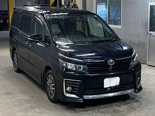 TOYOTA VOXY 2014