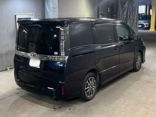 TOYOTA VOXY 2014