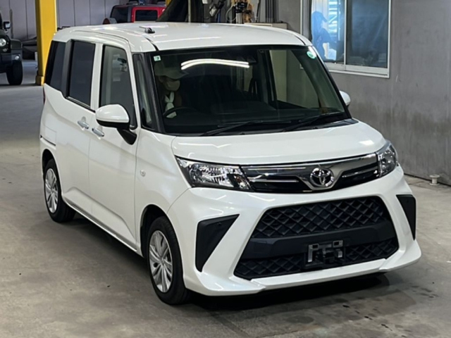 TOYOTA ROOMY 2022