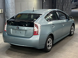TOYOTA PRIUS 2014