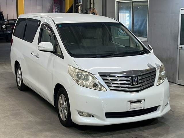 TOYOTA ALPHARD 2009