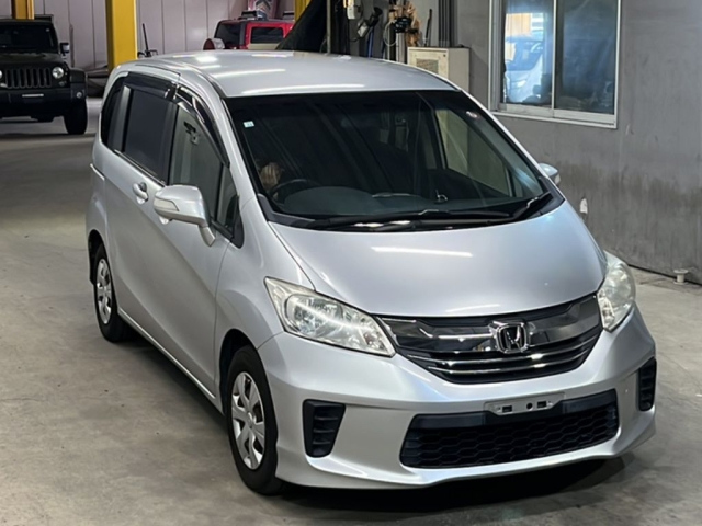 HONDA FREED 2014