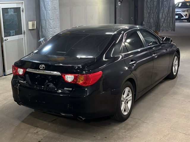 TOYOTA MARK X 2010