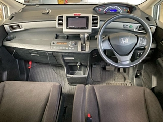 HONDA FREED 2012