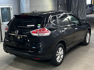 NISSAN X-TRAIL 2016