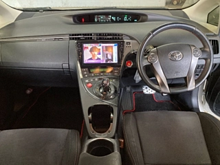 TOYOTA PRIUS 2013
