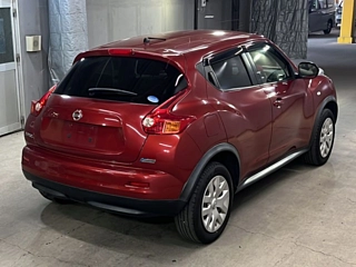 NISSAN JUKE 2012