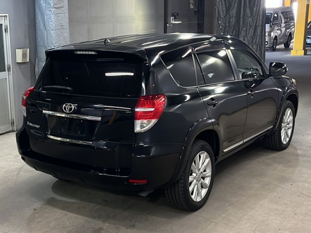 TOYOTA VANGUARD 2013