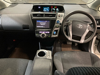 TOYOTA PRIUS ALPHA 2015