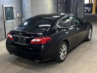 NISSAN FUGA 2012
