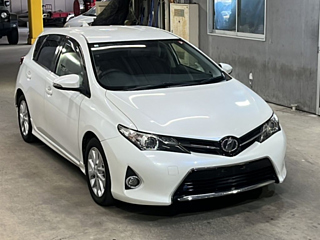 TOYOTA AURIS 2014