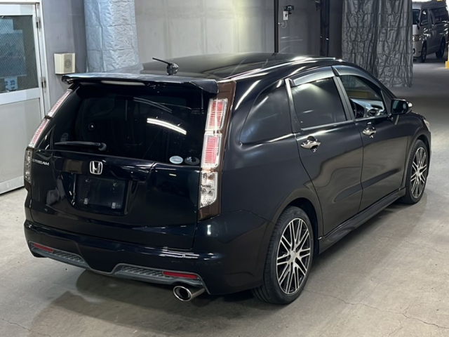 HONDA STREAM 2010