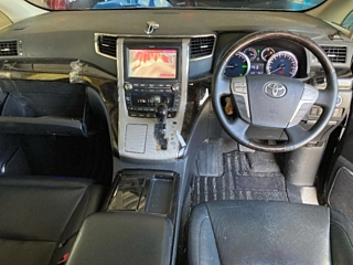 TOYOTA VELLFIRE 2012