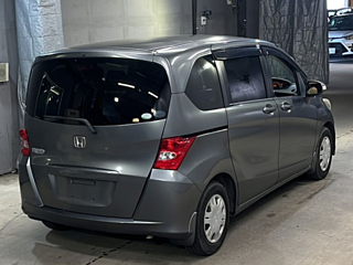 HONDA FREED 2009