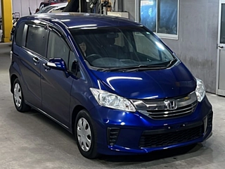 HONDA FREED 2015