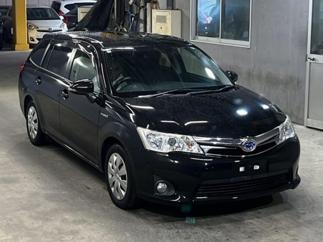 TOYOTA COROLLA FIELDER 2014